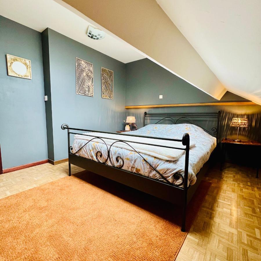Appartement Au Coeur De Рошфор Екстер'єр фото